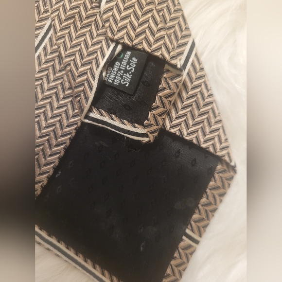 Men's Gianfranco Valentino Necktie Brown & Black 100% Silk Italy Made Hand Finis - Picture 7 of 9